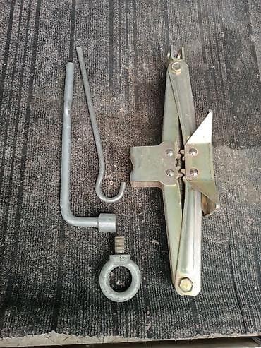 Сейфтер: Автомобильный комплект: ромбический домкрат + ручка/вороток + крюк и — 1