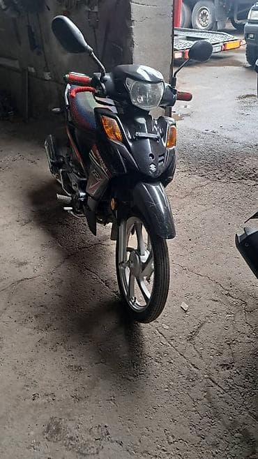 скутерето: Скутер-капэй (беттабайк) Suzuki Address/Runner стиль, 4‑тактный — 1