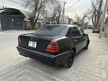 Mercedes-Benz C-Class: 1995 г., 2.2 л, Автомат, Бензин, Седан