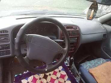 школа фабия: Седан компакт-класса, темно-зеленый цвет, 4 двери, передний привод — 2