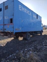 Mercedes-Benz : 1992 г., 6 л, Механика, Дизель