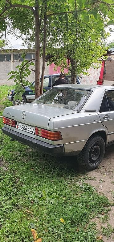 крыло ауди б4: Mercedes-Benz 190: 1994 г., Механика, Бензин, Седан — 6