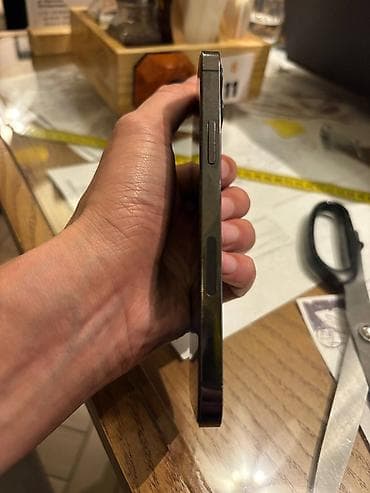 touch id: IPhone 12 Pro, Б/у — 2