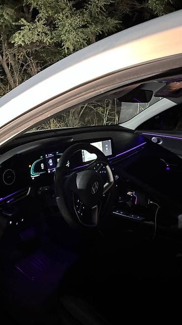 элантра 2020: Hyundai Elantra: 2023 г., 1.5 л, Вариатор, Бензин, Седан — 6