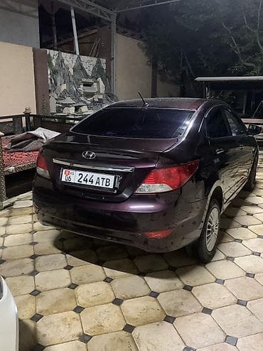 camry trd: Hyundai Solaris: 2012 г., 1.6 л, Механика, Бензин — 2