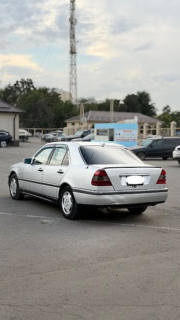 1: Mercedes-Benz C-Class: 1993 г., 1.8 л, Механика, Бензин, Седан — 5