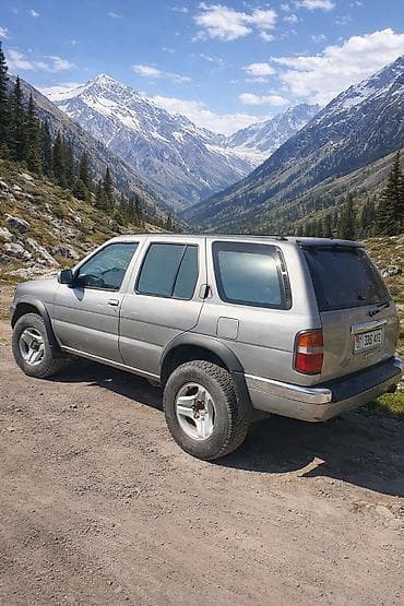 Унаа сатуу: Nissan Pathfinder: 1998 г., 3.3 л, Кол менен иштөөчү, Бензин, Жол тандабас — 3