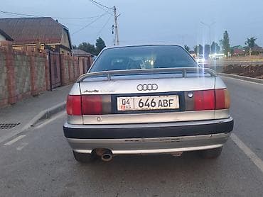 антена 124: Audi 80: 1992 г., Седан — 3