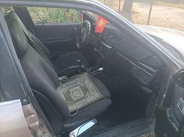 Audi 100: 1989 г., 2.3 л, Бензин, Седан — 5