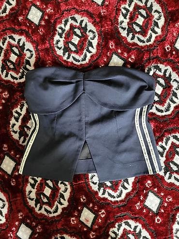 кофта топ: Топ, Made in KG, Укороченная модель, Б/у, L — 1