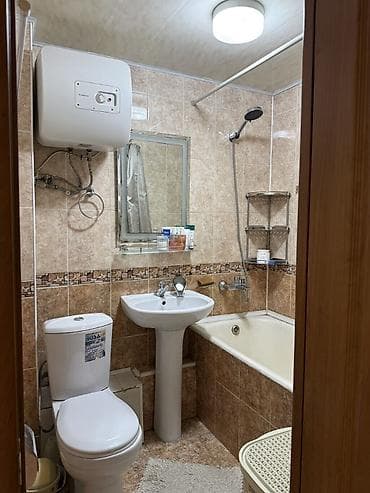 Квартиры: 3 комнаты, 58 м², 3 этаж, Евроремонт — 3