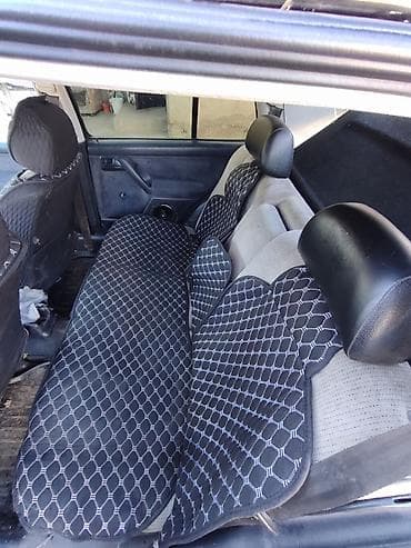 Volkswagen: Volkswagen Golf: 1992 г., 1.8 л, Механика, Бензин, Хэтчбэк — 3