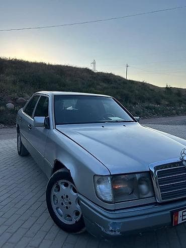 Продажа авто: Mercedes-Benz W124: 1993 г., 2.2 л, Механика, Бензин, Седан — 4