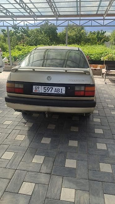 электр авто: Volkswagen Passat: 1988 г., Кол менен иштөөчү, Бензин, Седан — 4