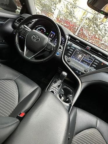 corolla s: Toyota Camry: 2020 г., Вариатор, Гибрид, Седан — 3