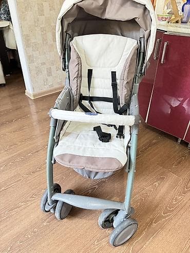 chic: Прогулочная коляска Chicco - Компактная складывающаяся конструкция — 3