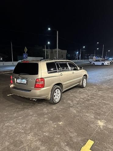 range rower: Toyota Kluger: 2003 г., 3 л, Автомат, Бензин, Кроссовер — 4
