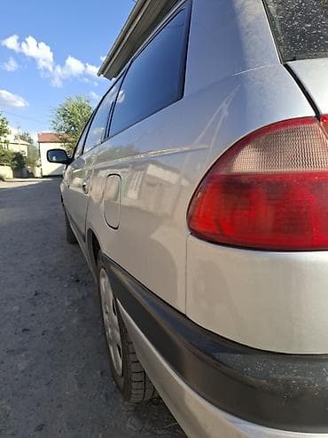 Транспорт: Toyota Avensis: 2001 г., 1.8 л, Механика, Газ, Универсал — 3
