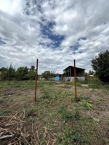дом для шерине: 📌В селе Петровка срочно продаётся дом на участке 40 соток, длина — 4