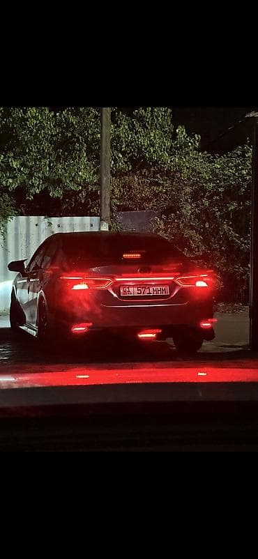 audi 100 2 3: Toyota Camry: 2018 г., 2.5 л, Автомат, Бензин, Седан — 7