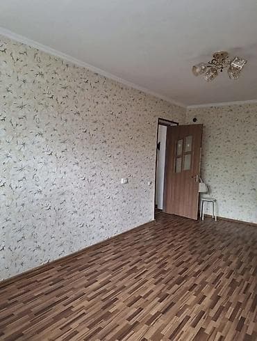 flat osh: 2 комнаты, 45 м², 8 мкр Индивидуалка, 1 этаж, Косметический ремонт — 2