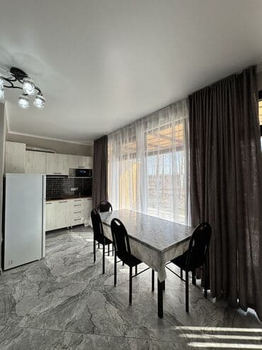 новый дом с ремонтом: 50 м², 3 комнаты — 4