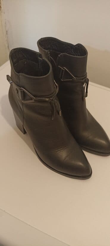 сапоги зимние женские натуральная кожа натуральный мех распродажа: Женские кожаные ботильоны, цвет черный. - Материал верха: натуральная — 1