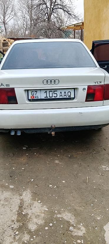 кассеты аудио: Audi A6: 1994 г., Дизель, Седан — 4