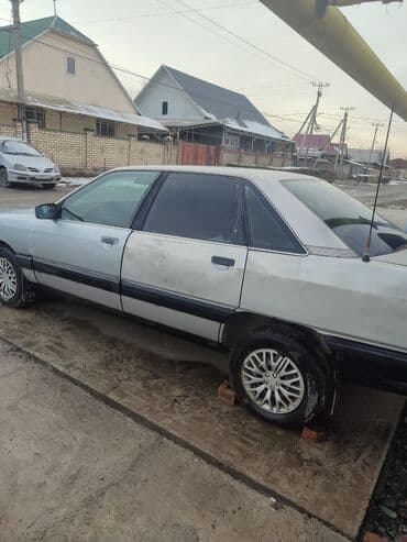 a8 d2: Audi 100: 1988 г., 2.3 л, Механика, Бензин, Седан — 3