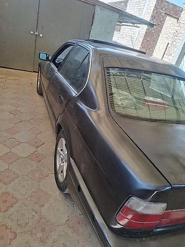 BMW 5 series: 1992 г., 2 л, Механика, Бензин, Седан at lalafo.kg BMW 5 series: 1992 г., 2 л, Механика, Бензин, Седан