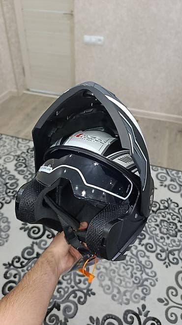 вело зеркало: Мото/велошлем с откидной нижней частью и зеркальным визором - Тип — 9