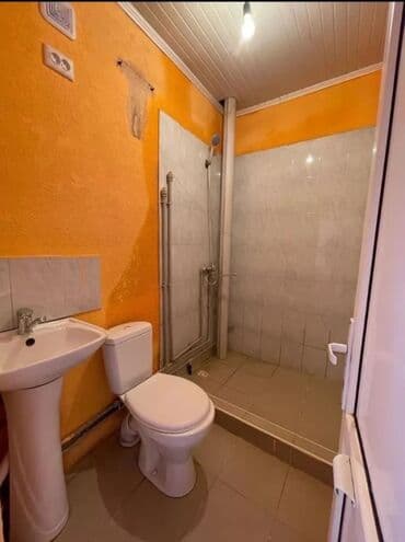 дом по улице бакая бишкек: Дом, 200 м², 10 комнат, Агентство недвижимости, Косметический ремонт — 5