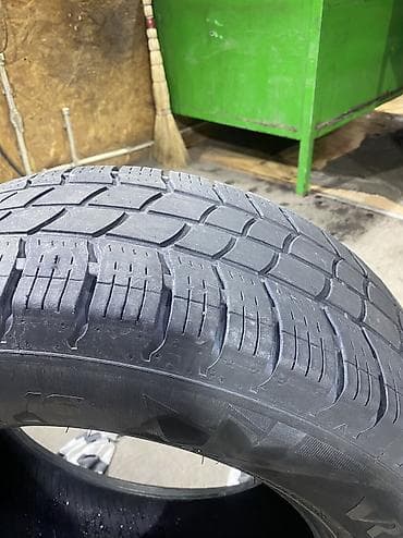 шина газель: Шины 235 / 65 / R 16, Всесезонная, Б/у, 1 шт, Легкий коммерческий транспорт (C/LT), VREDESTEIN — 1