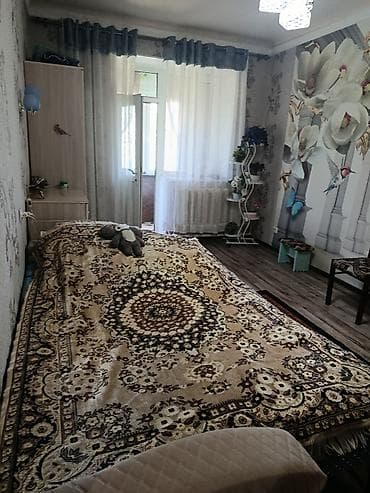 светильники наружного освещения: Застеклённый балкон/лоджия. - Пластиковые окна с москитной сеткой. - — 4