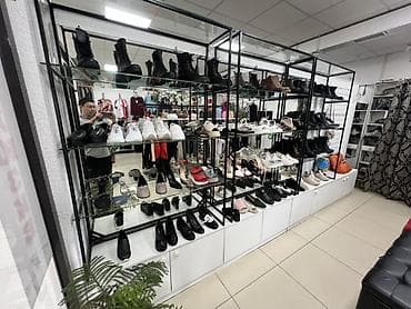 Полки 3 шт Размер Высота 1.60 см Ширина 1.05 см Глубина35см Металл и