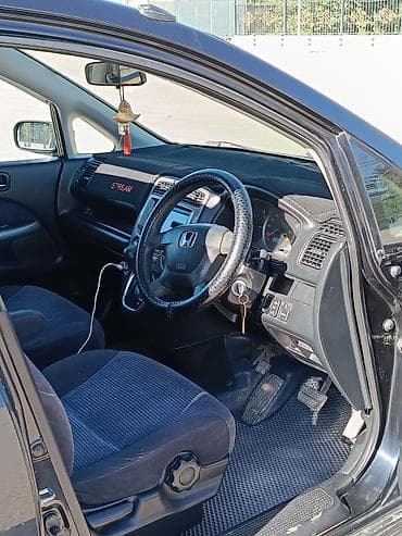 авто ижара: Honda Stream: 2003 г., 1.7 л, Автомат, Бензин, Вэн/Минивэн — 10