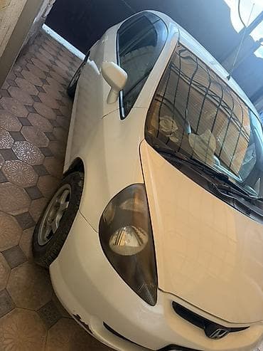 китайские машины в кыргызстане: Honda Fit: 2002 г., Автомат, Бензин, Хэтчбэк — 2