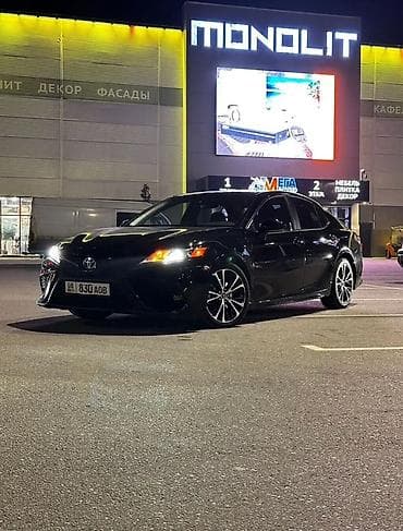 chevrolet comaro: Toyota Camry: 2018 г., 2.5 л, Автомат, Бензин, Седан — 1