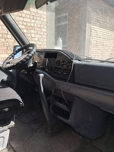 дверные обшивки на спринтер: Mercedes-Benz Спринтер: 1998 г., 2.9 л, Механика, Дизель, Фургон — 5