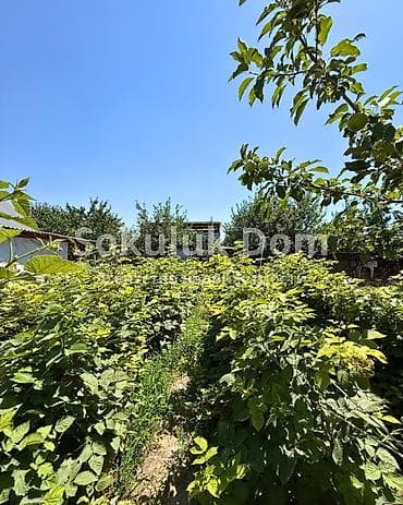 Кыймылсыз мүлк: 🏠Продается дом в с. Сокулук 🟡Комнаты: 3 🟡Участок: 7 соток — 8