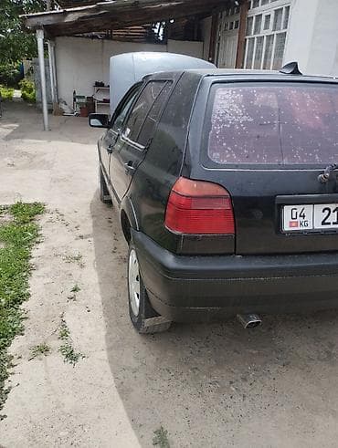 сктер: Volkswagen Golf: 1995 г., Хетчбек — 2