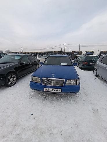 Honda Jazz: 2004 г., 1.3 л, Механика, Бензин, Хэтчбэк