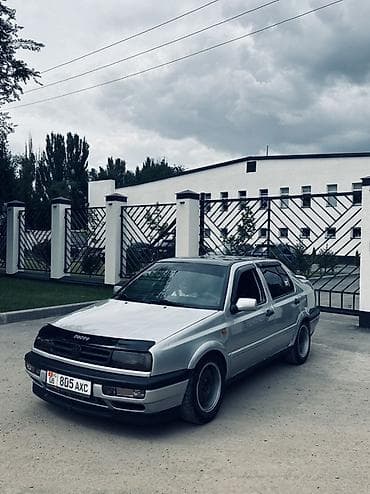 Продажа авто: Volkswagen Vento: 1995 г., 1.8 л, Механика, Бензин, Седан — 3