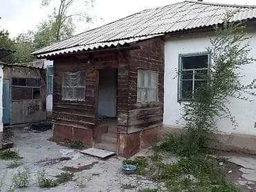 дома киргизия 1: Продаётся дом в селе Барскоон. Характеристики и участок: - Площадь — 1