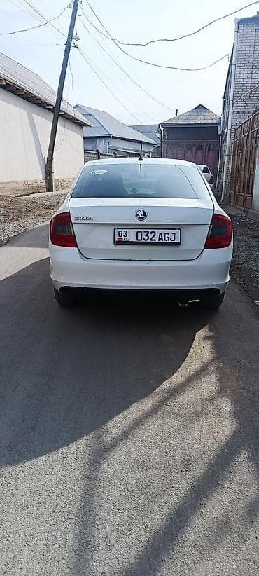 vw golf 5: Skoda Rapid: 2016 г., 1.6 л, Механика, Бензин, Седан — 4