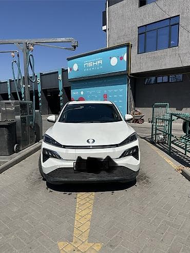 roewe ei6: Honda M-NV: 2022 г., Электромобиль, Кроссовер — 1
