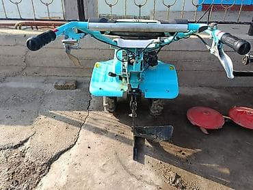 КУНы: Мотоблок с прицепным навесным комплектом Описание: - Бензиновый — 2