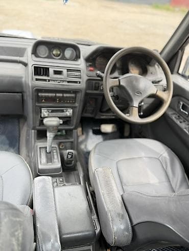 короткая база: Mitsubishi Pajero: 1993 г., 2.8 л, Автомат, Дизель, Внедорожник — 7
