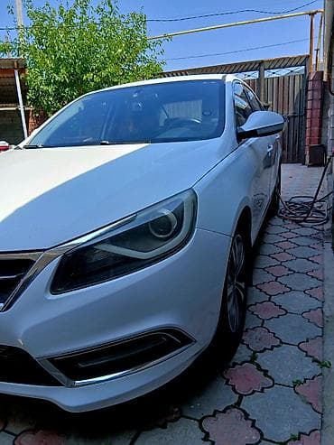 Chery: Chery Arizzo 7: 2018 г., 1.5 л, Механика, Седан — 3
