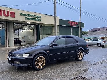 id 4: Honda Accord: 1997 г., 2.3 л, Автомат, Бензин, Универсал — 4